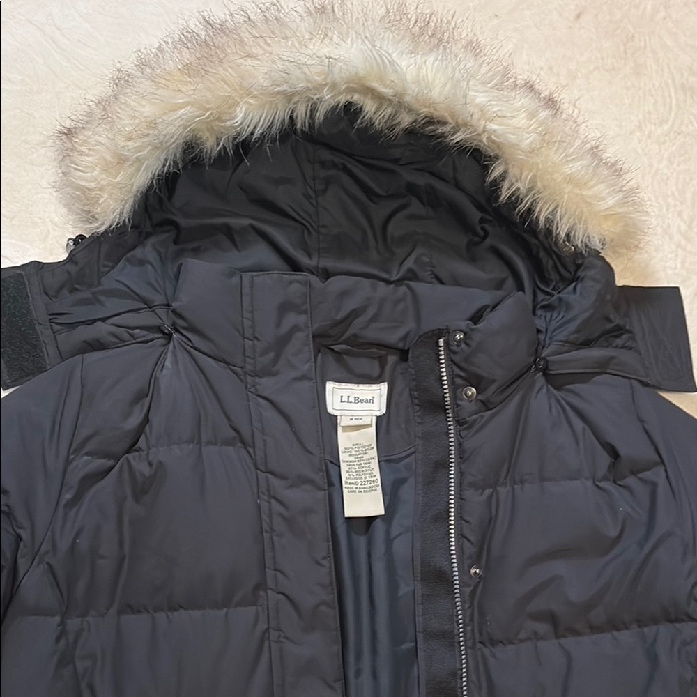 L.L. Bean Women's Dark Gray Puffer Jacket with Faux Fur Trim